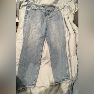 High rise mom jeans. Gold colored buttons